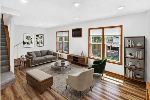 2207 Holloway Avenue E, Saint Paul, MN 55109