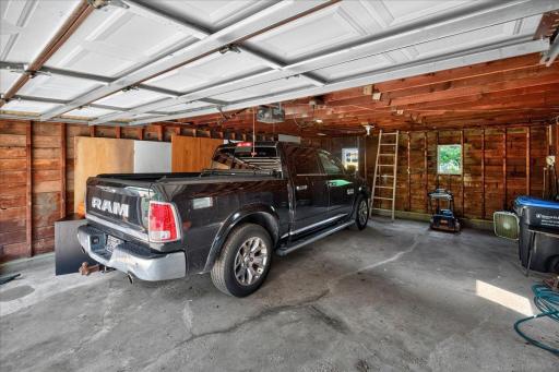 2207 Holloway Avenue E, Saint Paul, MN 55109