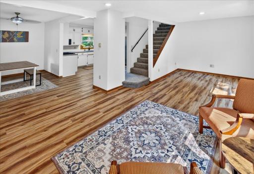 2207 Holloway Avenue E, Saint Paul, MN 55109