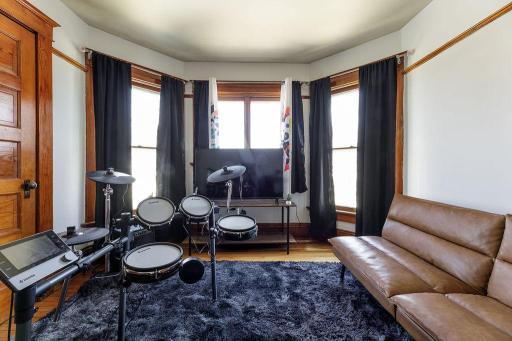 4th bedroom is used as a multipurpose room
