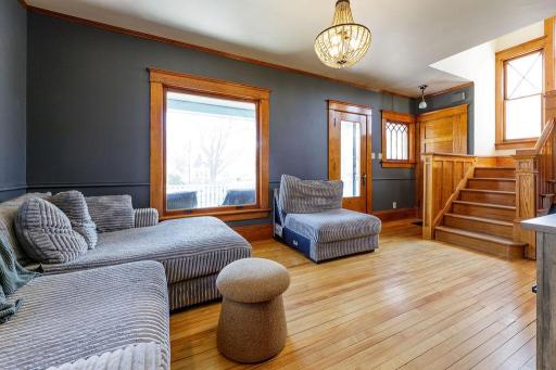 Don't miss that large picture window, the beveled glass front door or leaded glass window