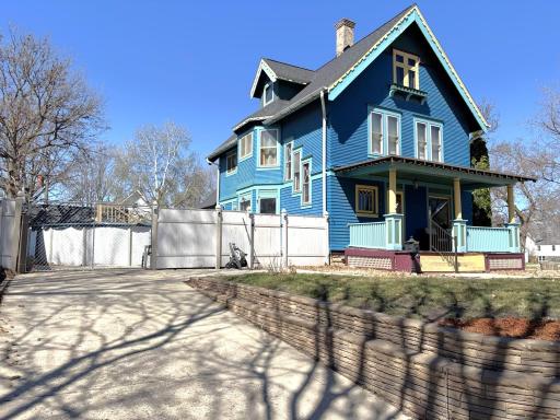 121 N 5th Street, Montevideo, MN 56265