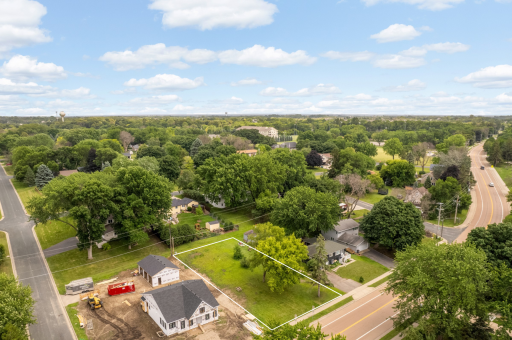 8115 Victoria Drive, Victoria, MN 55386