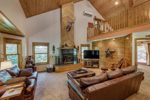 Living Room w/fireplace