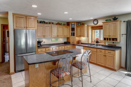 Kitchen w/Island