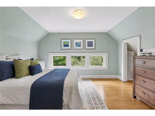 Minneapolis, MN 55403
