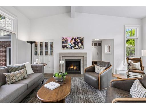 Minneapolis, MN 55403