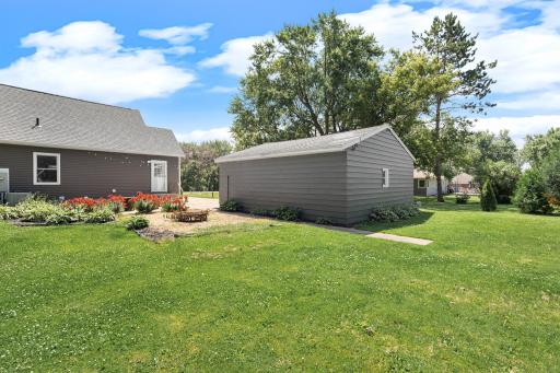22341 570th Avenue, Austin, MN 55912