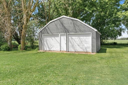 22341 570th Avenue, Austin, MN 55912