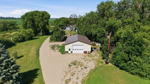 4983 167th Avenue SE, Kindred, ND 58051