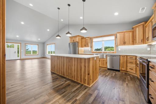 4983 167th Avenue SE, Kindred, ND 58051