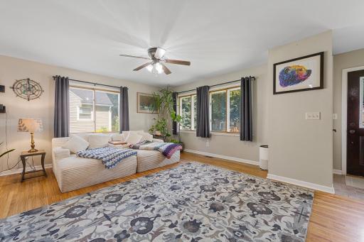762 E Prince Street, Lake Crystal, MN 56055