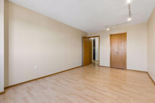 400 Groveland Avenue, 1212, Minneapolis, MN 55403