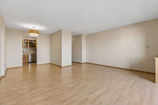 400 Groveland Avenue, 1212, Minneapolis, MN 55403