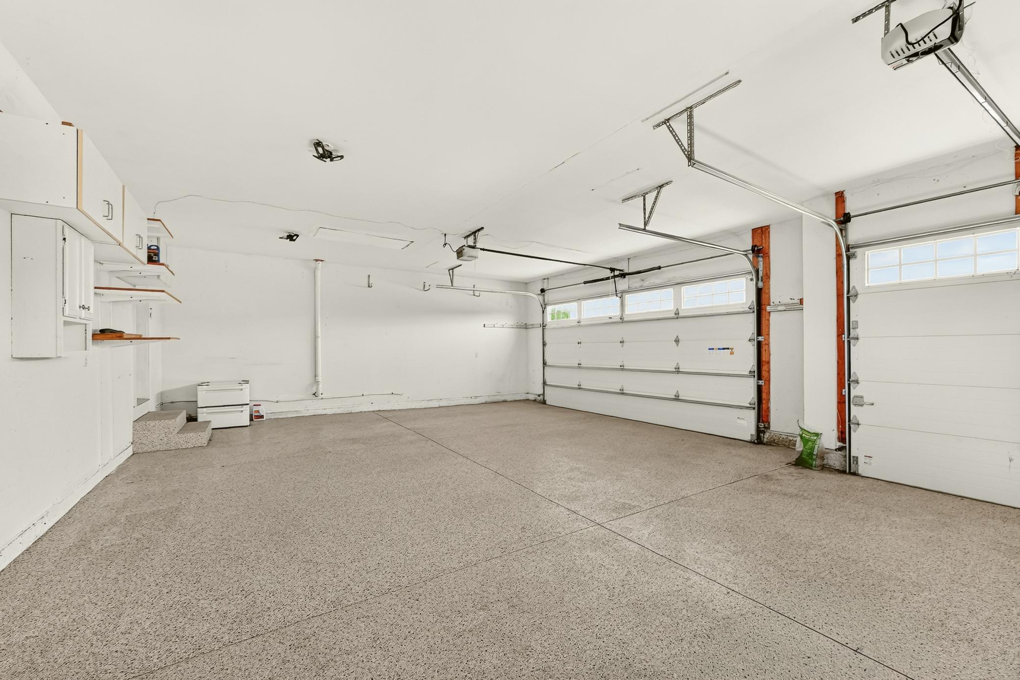Garage.jpg