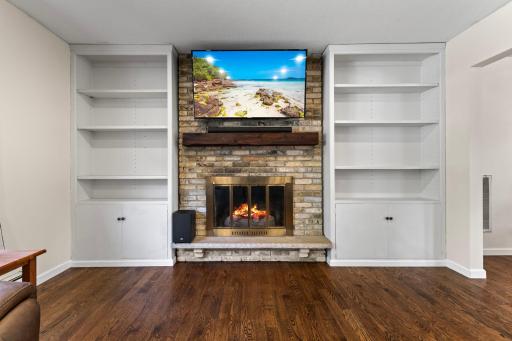 2003 Tamarack Lane, Burnsville, MN 55337