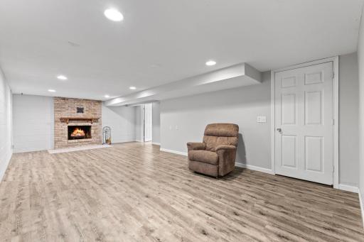 2003 Tamarack Lane, Burnsville, MN 55337