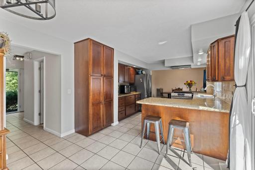 2003 Tamarack Lane, Burnsville, MN 55337
