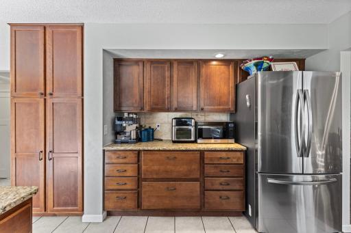 2003 Tamarack Lane, Burnsville, MN 55337