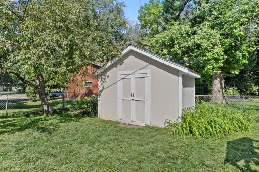 2003 Tamarack Lane, Burnsville, MN 55337