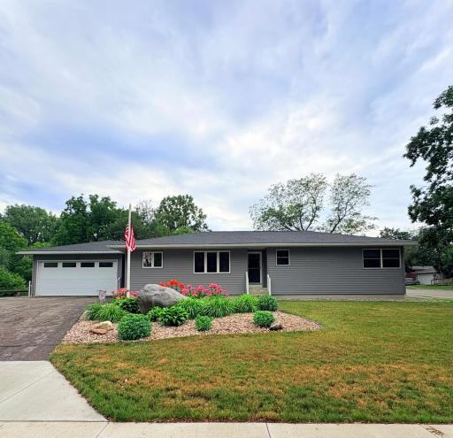 501 W College Drive, Marshall, MN 56258