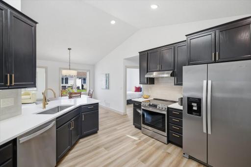 9136 Windsor Terrace, Minneapolis, MN 55443