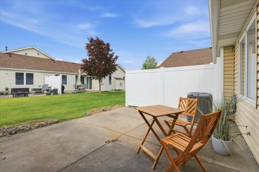 9136 Windsor Terrace, Minneapolis, MN 55443