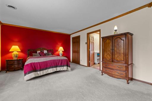 6 Lacosta Drive, Saint Paul, MN 55110