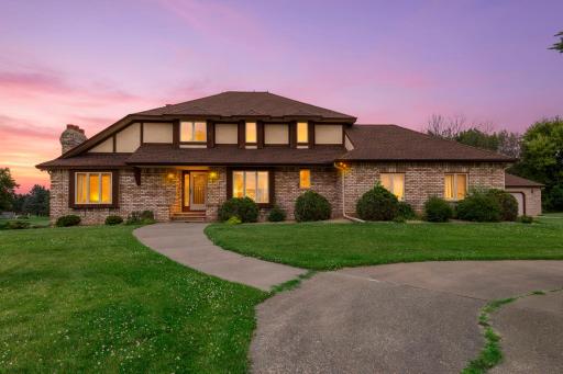 6 Lacosta Drive, Saint Paul, MN 55110