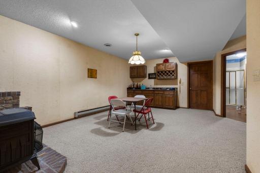 6 Lacosta Drive, Saint Paul, MN 55110