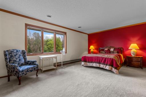 6 Lacosta Drive, Saint Paul, MN 55110