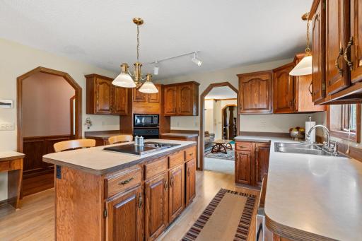 6 Lacosta Drive, Saint Paul, MN 55110