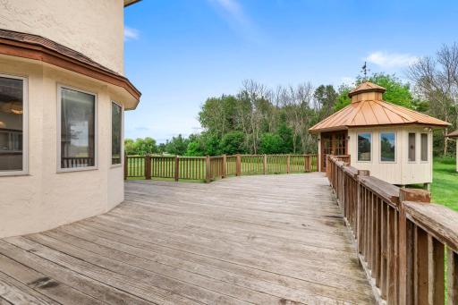 6 Lacosta Drive, Saint Paul, MN 55110
