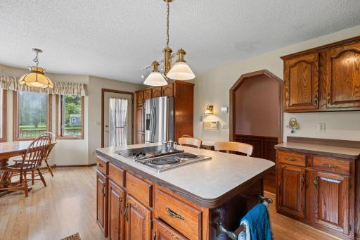 6 Lacosta Drive, Saint Paul, MN 55110