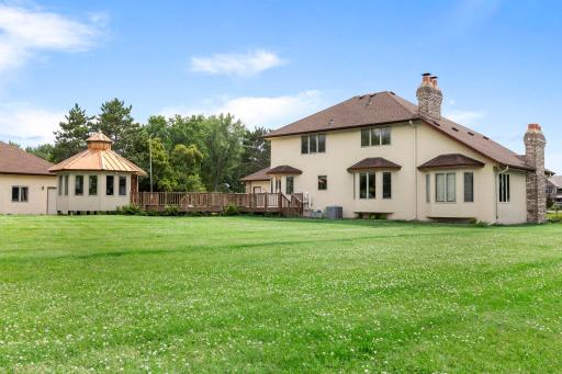 6 Lacosta Drive, Saint Paul, MN 55110