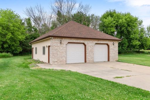6 Lacosta Drive, Saint Paul, MN 55110