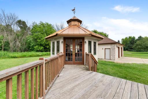 6 Lacosta Drive, Saint Paul, MN 55110