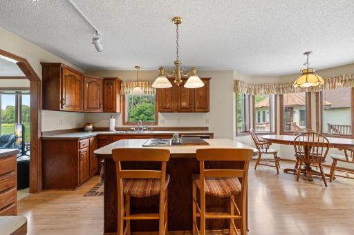 6 Lacosta Drive, Saint Paul, MN 55110