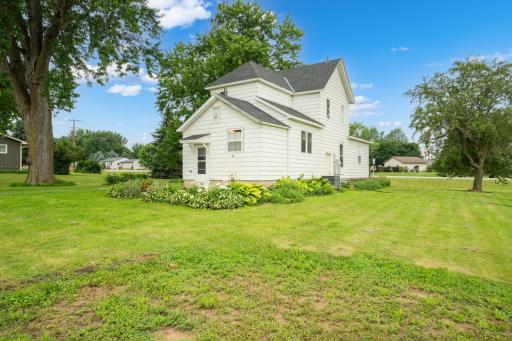 55570 State Highway 56, West Concord, MN 55985