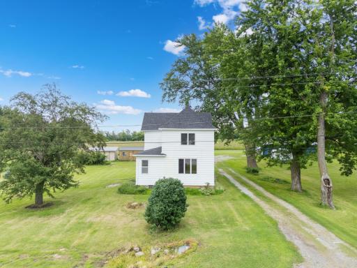 55570 State Highway 56, West Concord, MN 55985