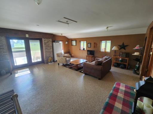 75842 115th Street, Le Roy, MN 55951