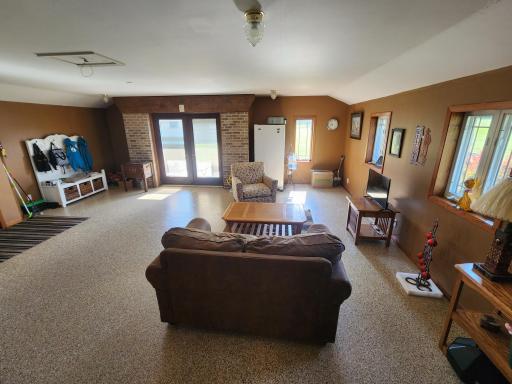 75842 115th Street, Le Roy, MN 55951