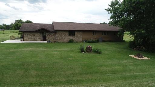 75842 115th Street, Le Roy, MN 55951
