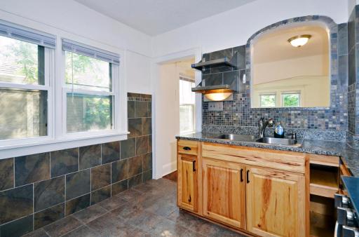 1139 Magnolia Avenue E, Saint Paul, MN 55106
