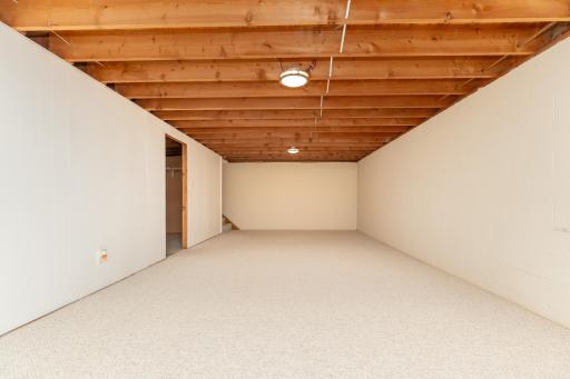 300 E Raven Street, Belle Plaine, MN 56011