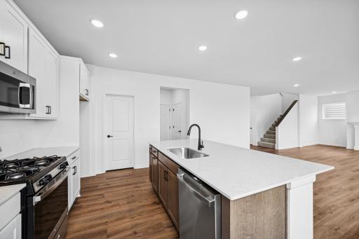 Kitchen-picture of similar home