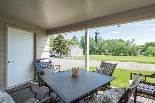 6105 Shamrock Drive, Madison Lake, MN 56063
