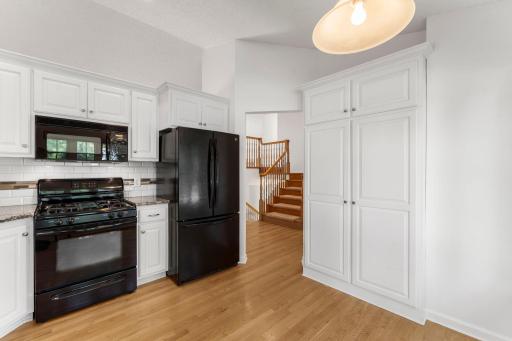 Kitchen set just off the foyer on Main level