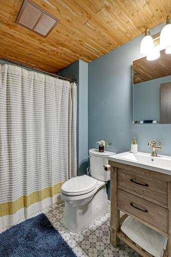 7572 Carillon Plaza W, Woodbury, MN 55125