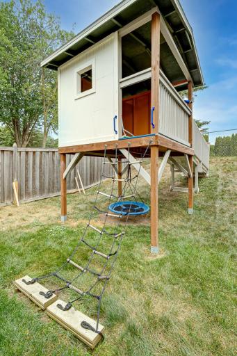 7572 Carillon Plaza W, Woodbury, MN 55125